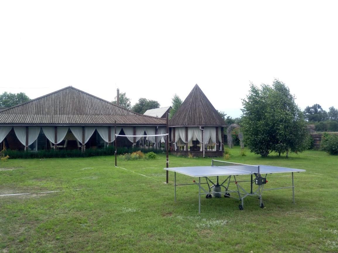 Hotel "Дальний Кордон" Moshchanytsya Exteriér fotografie